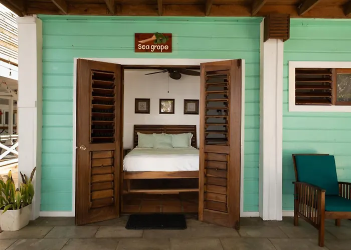 Camp Bay Lodge