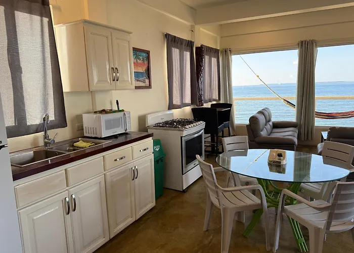 Tranquility Bay Beach Retreat
